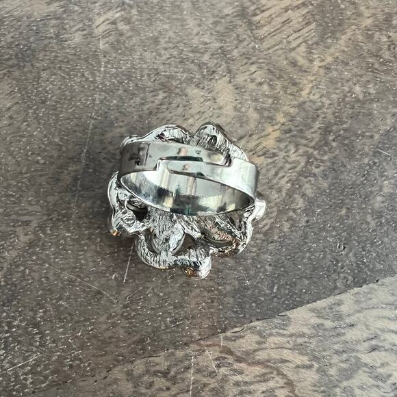 Irridescent rhinestone studded cluster adjustable silver tone cocktail ring - Picture 4 of 6